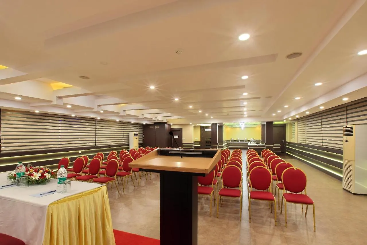 Hotel Kings Empire Kochi 4*,  Hindistan